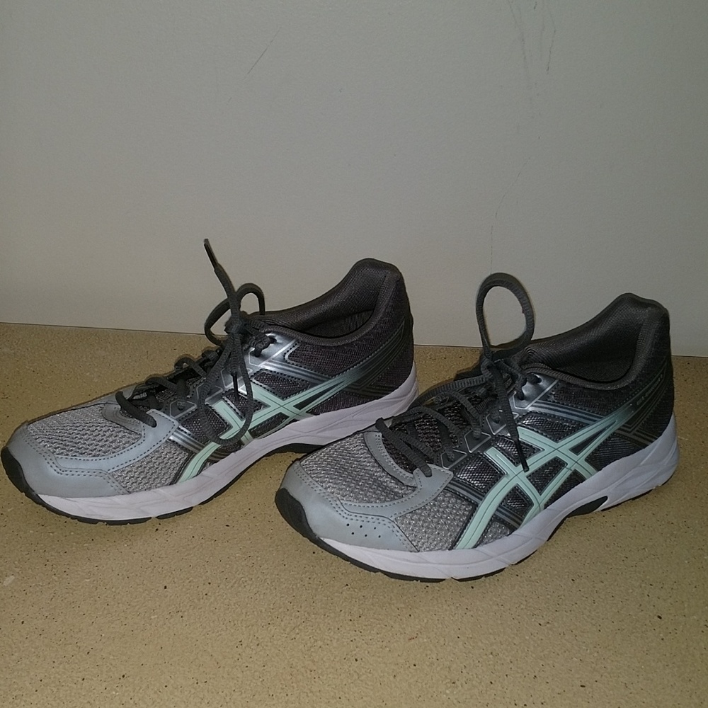 Asics Running Shoe - Picture 2 of 7
